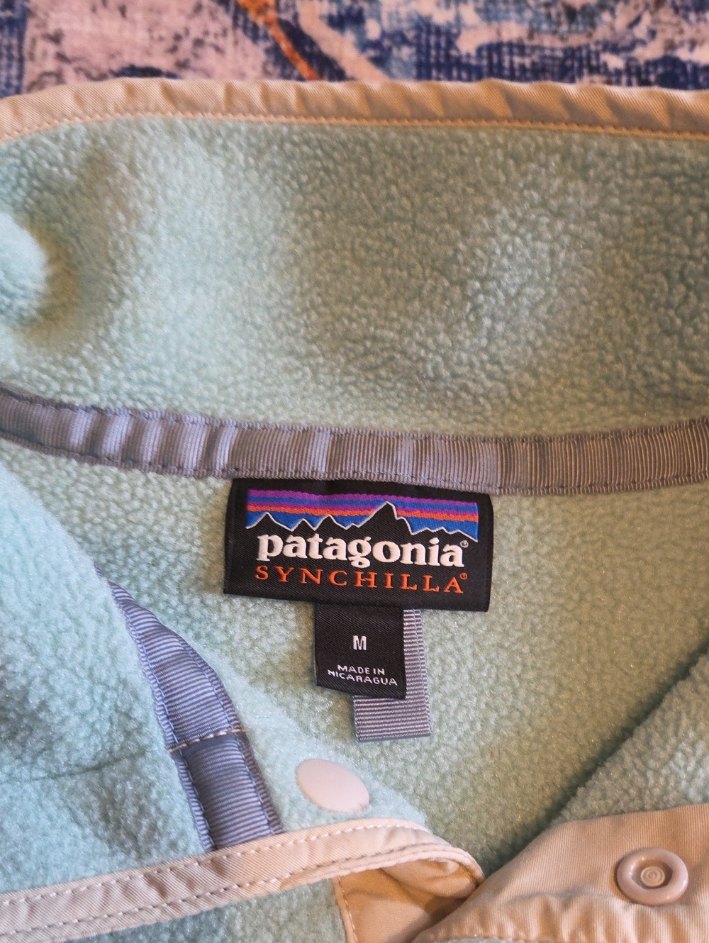 Patagonia Mint Green/Peach Lightweight Synchilla Snap-T Pullover. Size M - Picture 3 of 8